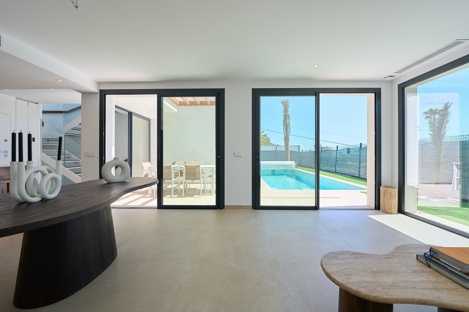 <p>Villa provided with 3 Bedrooms and 2 Bathrooms, private swimming pool and multiple parking spaces. </p><p>The villas are designed with wooden st...