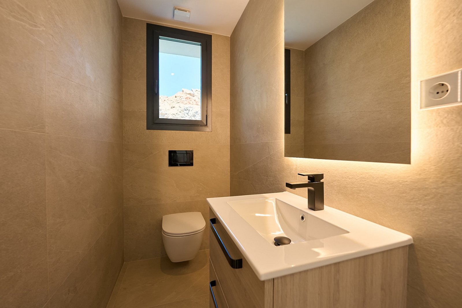 <p>Villa provided with 3 Bedrooms and 2 Bathrooms, private swimming pool and multiple parking spaces. </p><p>The villas are designed with wooden st...