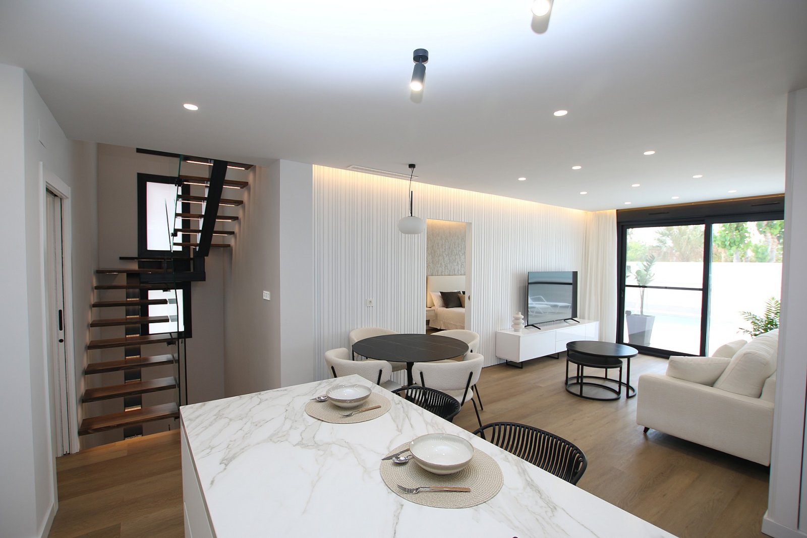 <p>Villa provided with 3 Bedrooms and 2 Bathrooms, private swimming pool and underground garage with cellar. </p><p>Discover these detached villas ...