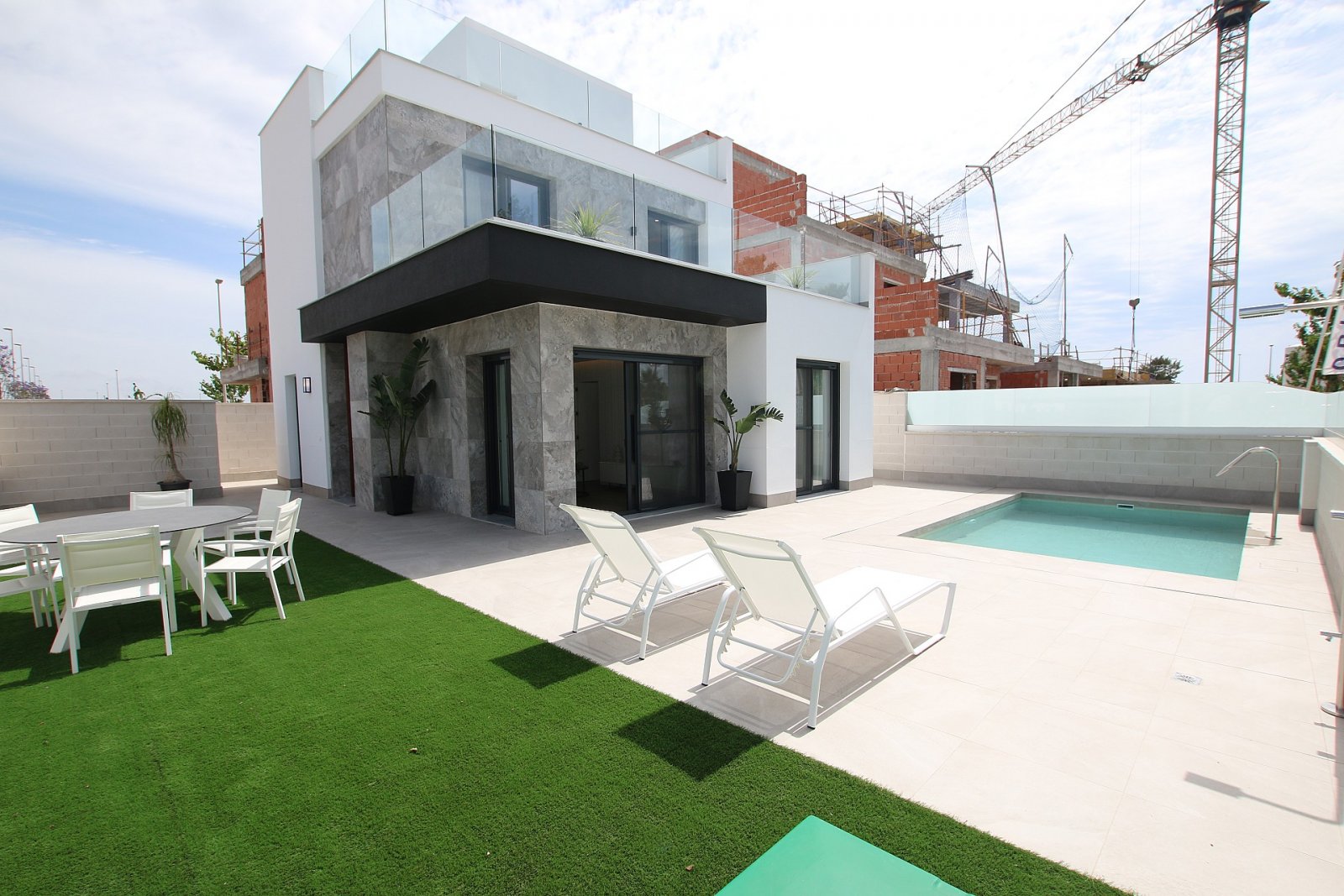 <p>Villa provided with 3 Bedrooms and 2 Bathrooms, private swimming pool and underground garage with cellar. </p><p>Discover these detached villas ...