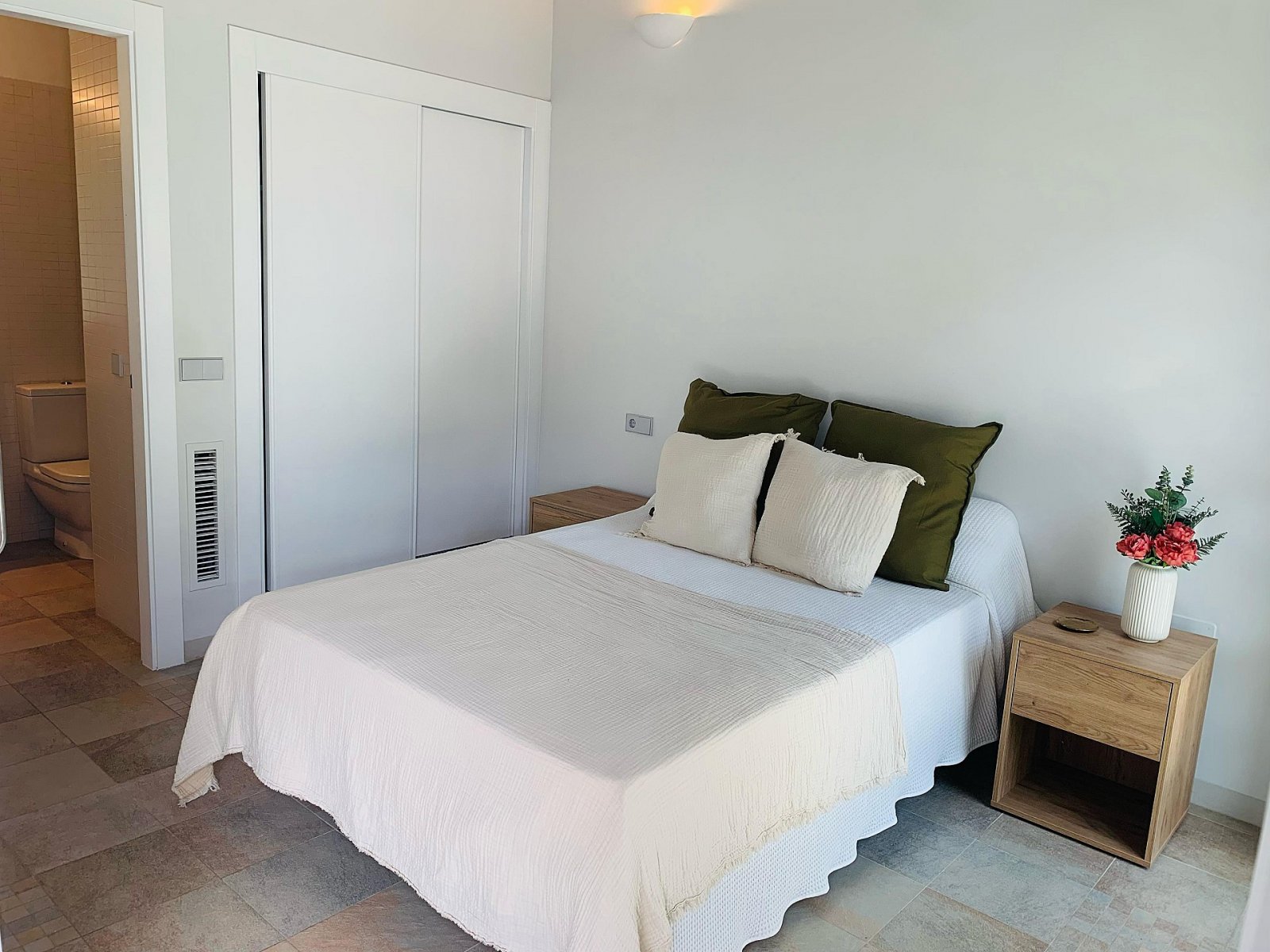 <p>Villa provided with 2 Bedrooms and 2 Bathrooms, private swimming pool and parking space on own plot. </p><p>Our first collection consists of 11 ...