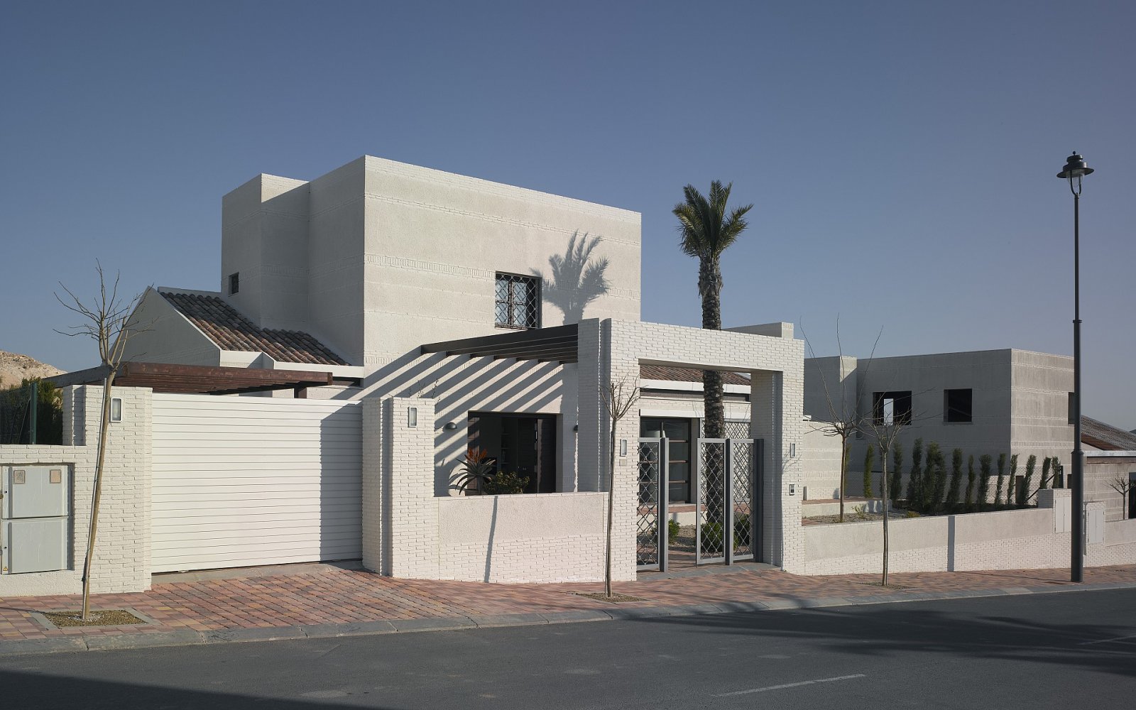 <p>Villa provided with 3 Bedrooms and 3 Bathrooms, private swimming pool and parking space on own plot. </p><p>20 Mediterranean style detached vill...