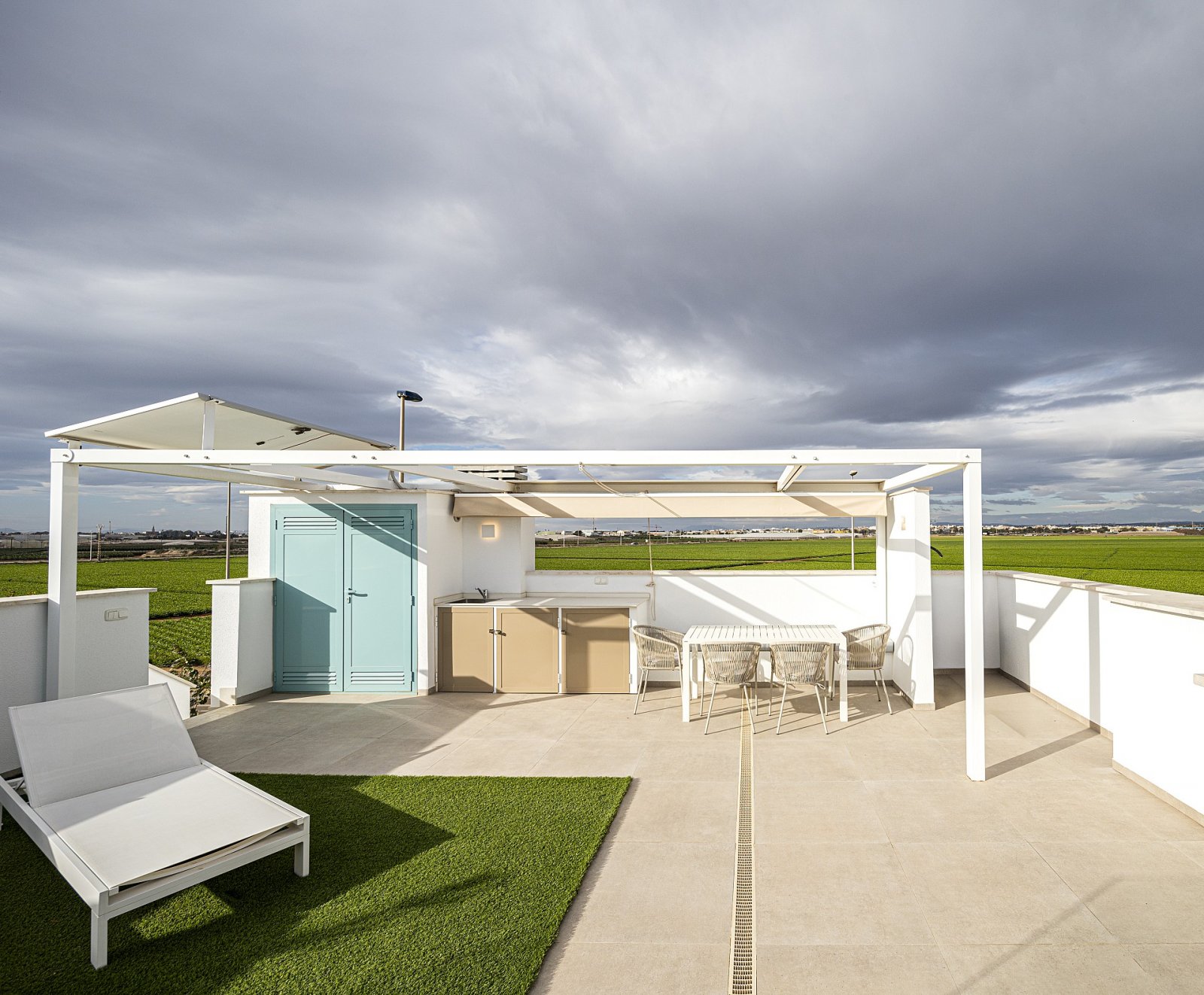 <p>Apartments - solarium provided with 2 Bedrooms and 2 Bathrooms, communal swimming pool and parking space on own plot. </p><p>Newly built bungalo...