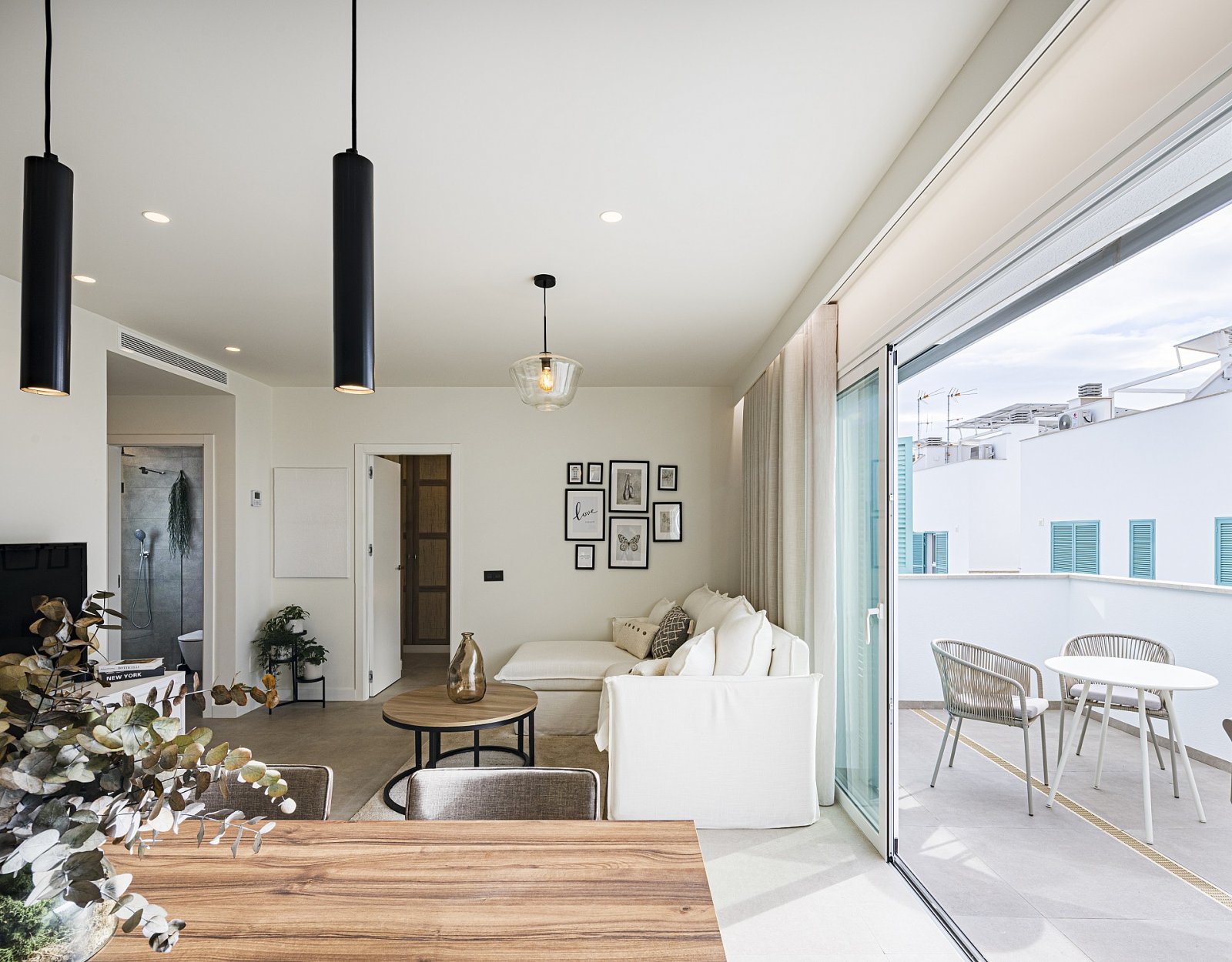 <p>Apartments - solarium provided with 2 Bedrooms and 2 Bathrooms, communal swimming pool and parking space on own plot. </p><p>Newly built bungalo...