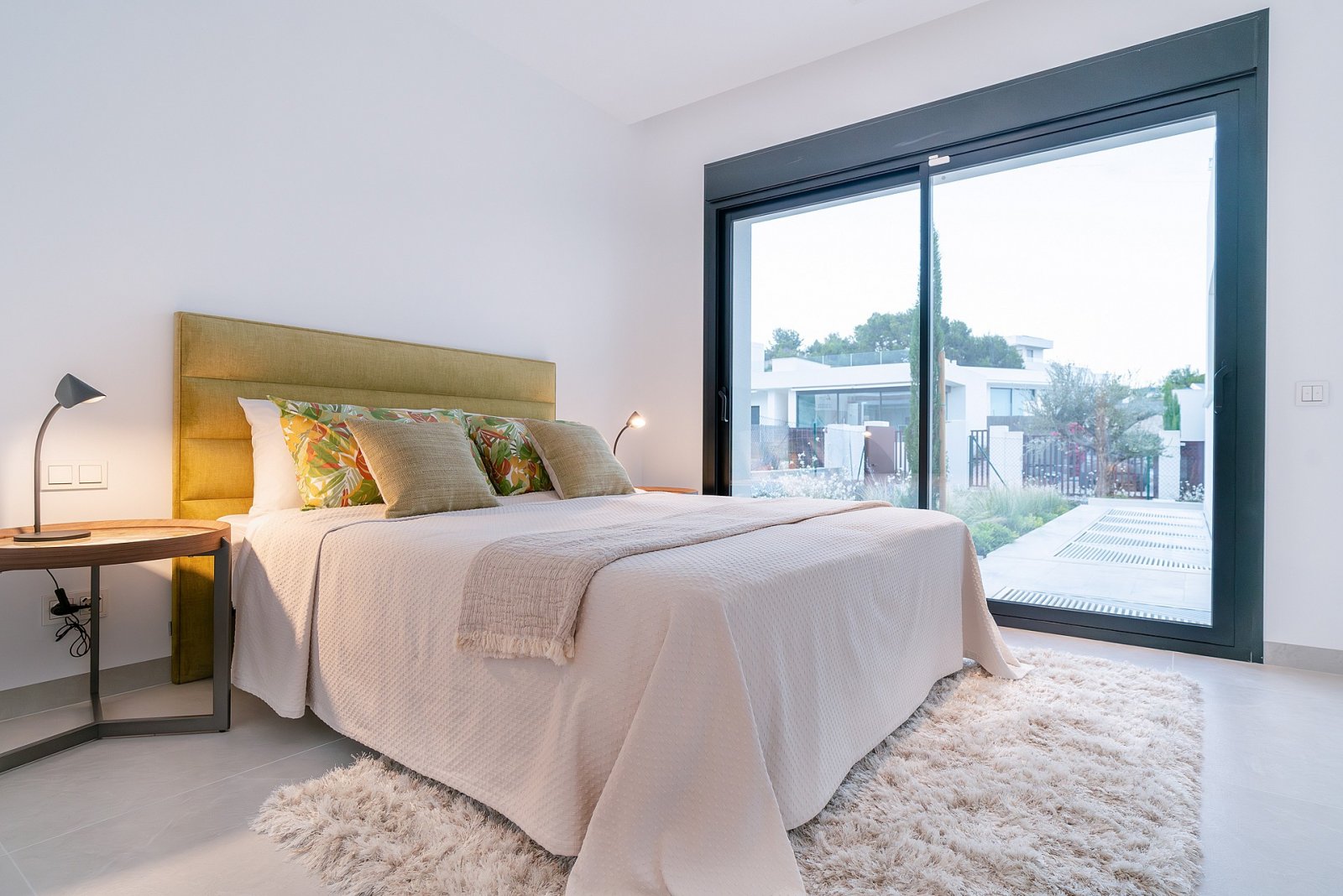 <p>Villa provided with 3 Bedrooms and 3 Bathrooms, private swimming pool and underground garage with cellar. </p><p>With basement and garage. The v...