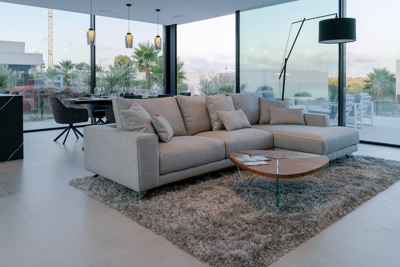 <p>Villa provided with 3 Bedrooms and 3 Bathrooms, private swimming pool and underground garage with cellar. </p><p>With basement and garage. The v...