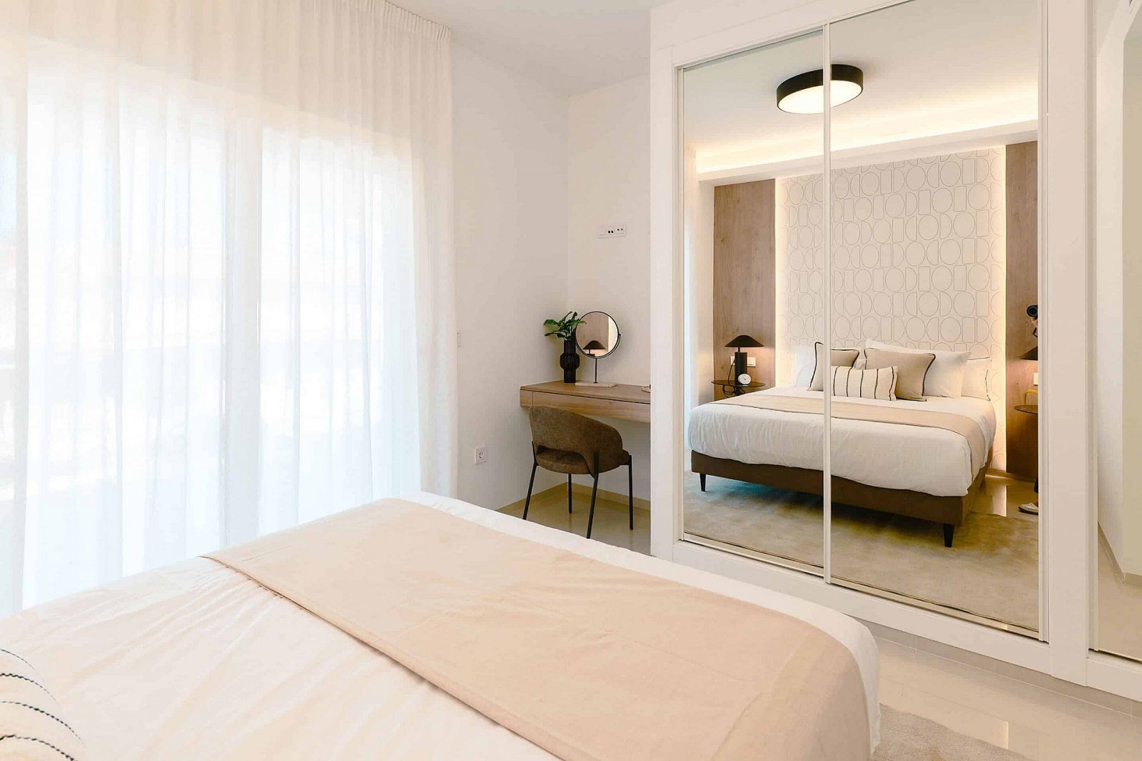 <p>Terraced villa provided with 3 Bedrooms and 2 Bathrooms, communal swimming pool and parking space on own plot. </p><p>Situated in the heart of Q...