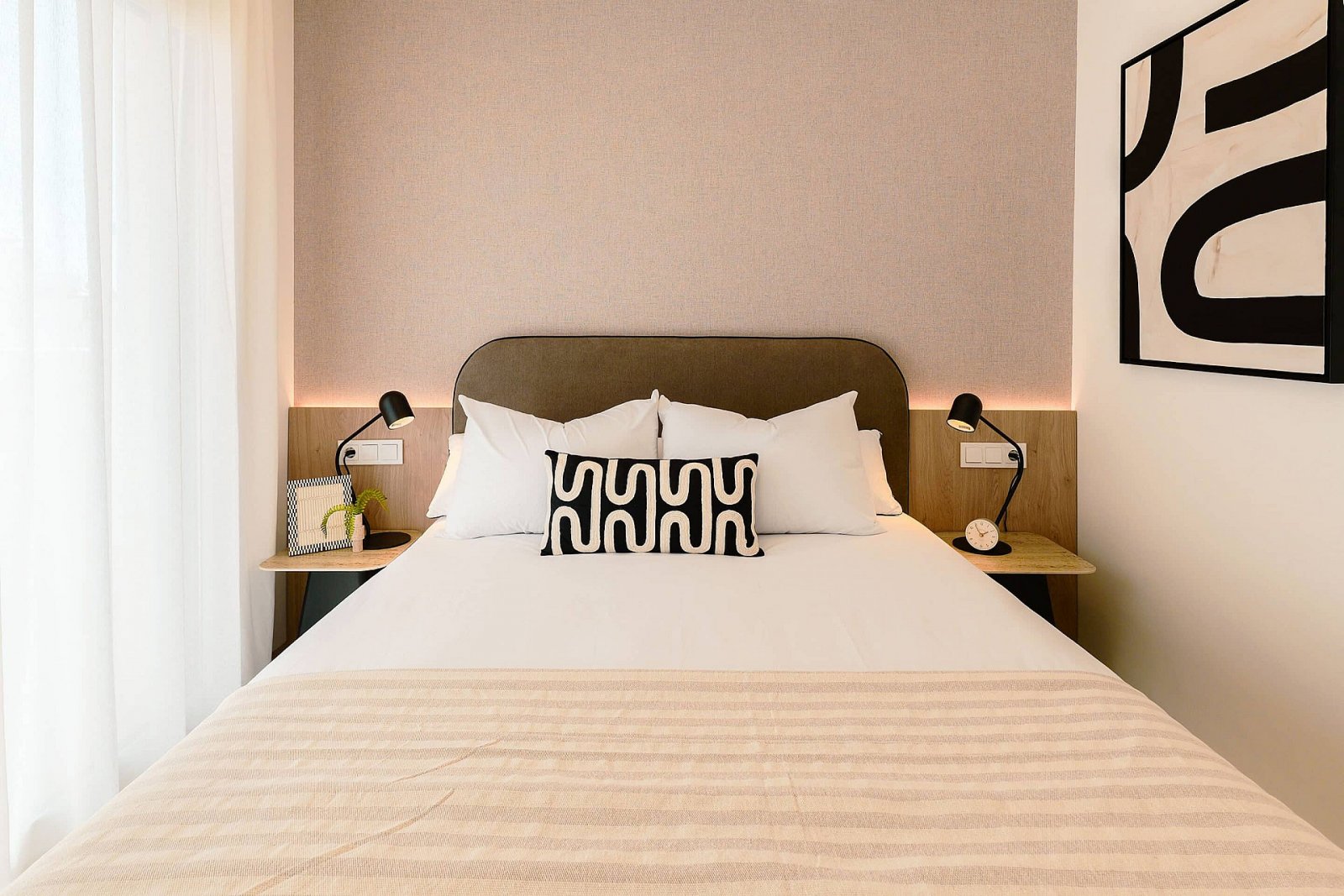 <p>Terraced villa provided with 3 Bedrooms and 2 Bathrooms, communal swimming pool and parking space on own plot. </p><p>Situated in the heart of Q...