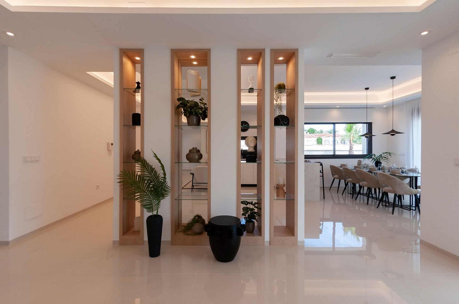 <p>Villa provided with 3 Bedrooms and 2 Bathrooms, private swimming pool and multiple parking spaces. </p><p>Villa on a spacious plot. The home com...