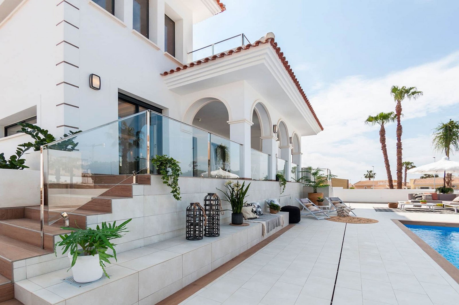 <p>Villa provided with 3 Bedrooms and 2 Bathrooms, private swimming pool and multiple parking spaces. </p><p>Villa on a spacious plot. The home com...