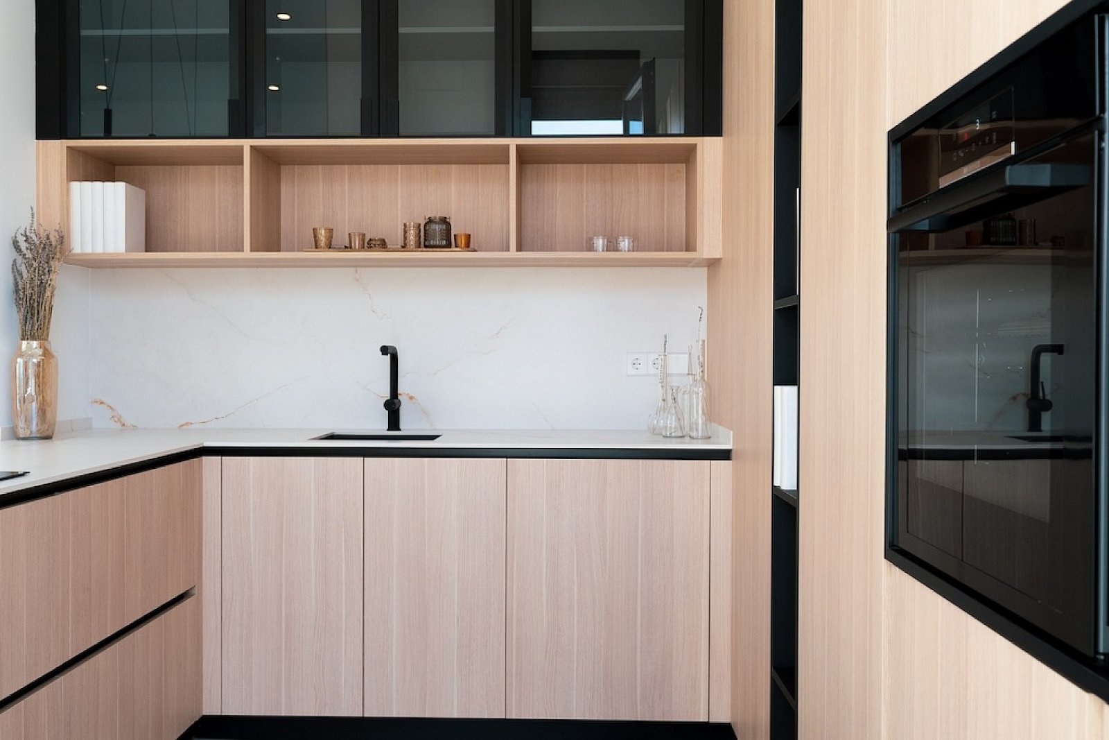 <p>Villa provided with 3 Bedrooms and 2 Bathrooms, private swimming pool and parking space on own plot. </p><p>These villas in Rojales offer a uniq...