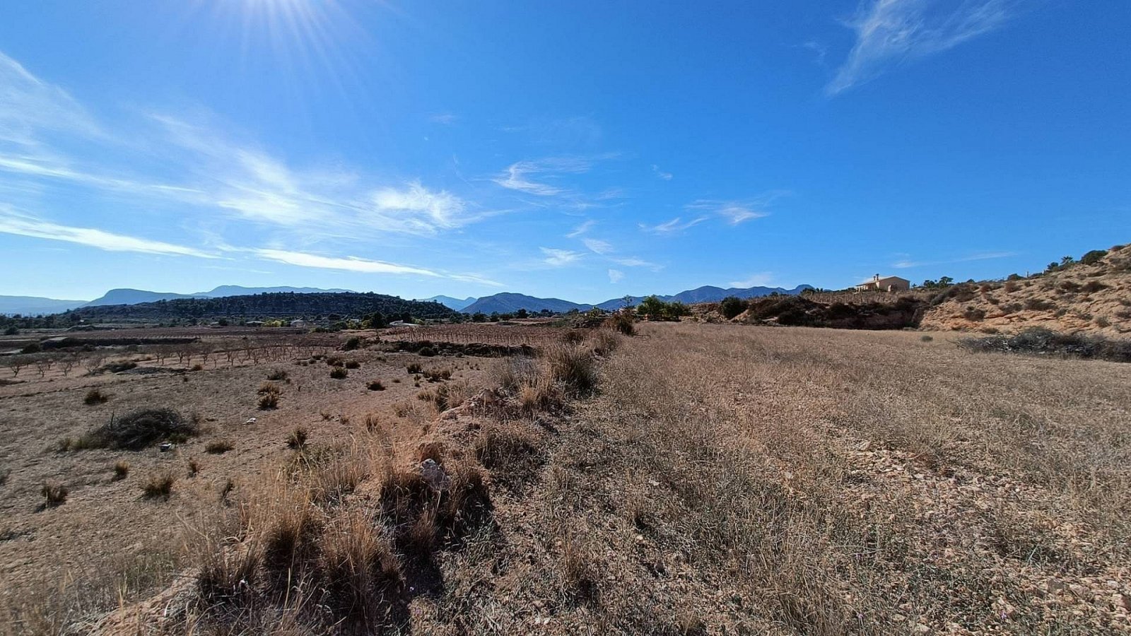 Avantgardistische Villa mit Pool und spektakulären Panoramablicken
