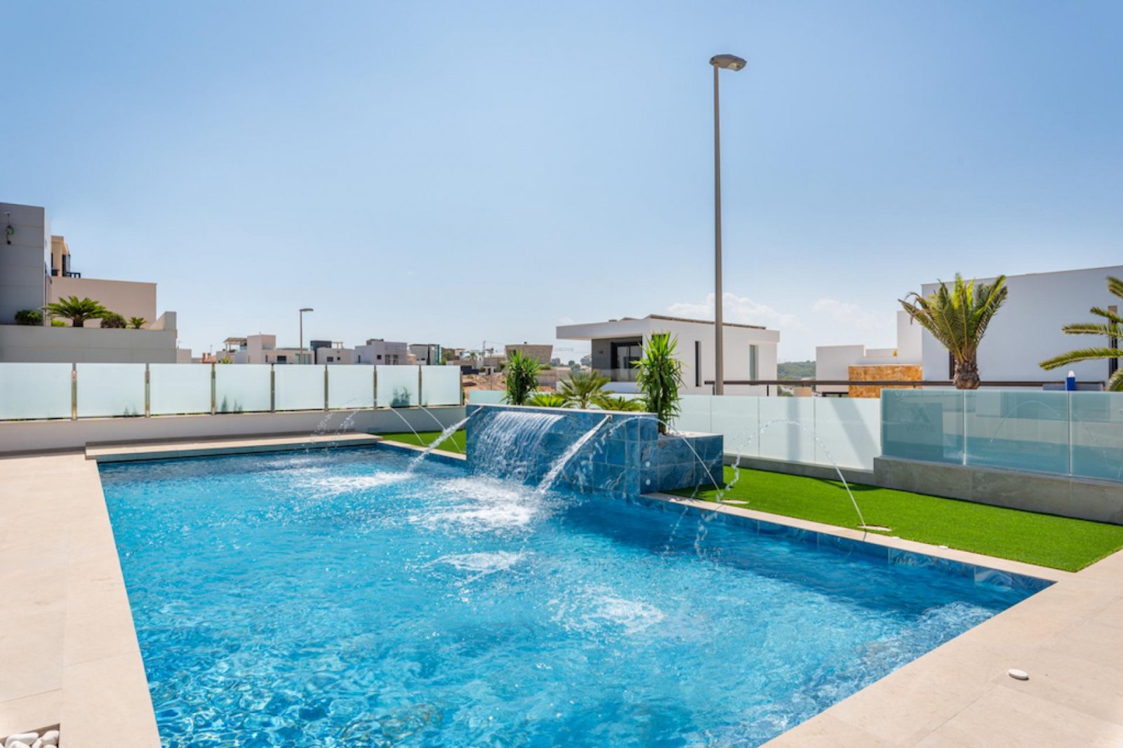 <p>Villa provided with 3 Bedrooms and 3 Bathrooms, private swimming pool and parking space on own plot. </p><p>Discover this beautiful development ...