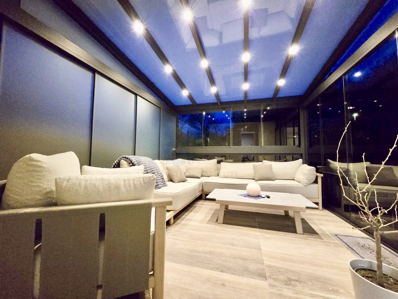 EPPSTEIN: CHARMANTES + EINMALIGES EFH MIT SOMMERGARTEN, SAUNA & TRAUMGRUNDSTÜCK 