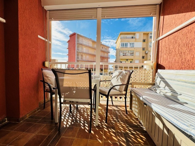Strandnahe Wohnung mit Meerblick & Terrasse