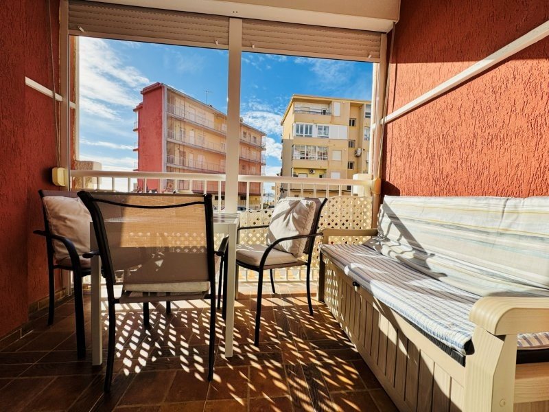 Strandnahe Wohnung mit Meerblick & Terrasse