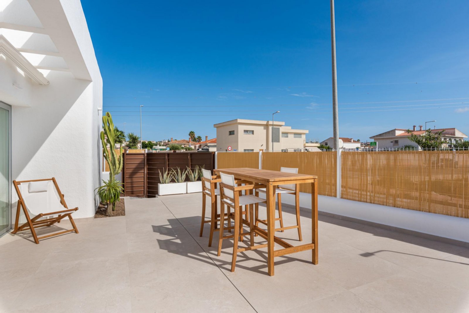 <p>Villa provided with 3 Bedrooms and 2 Bathrooms, private swimming pool and parking space on own plot. </p><p>The residence consists of 11 detache...