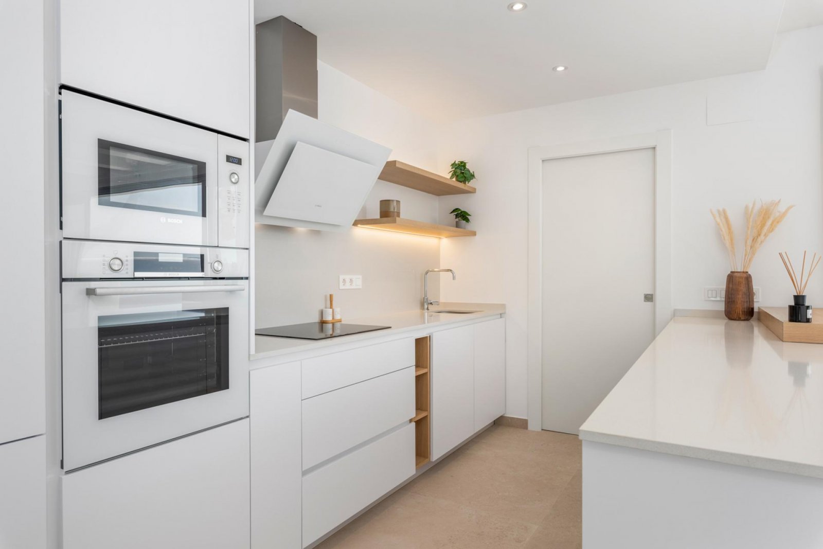 <p>Villa provided with 3 Bedrooms and 2 Bathrooms, private swimming pool and parking space on own plot. </p><p>The residence consists of 11 detache...