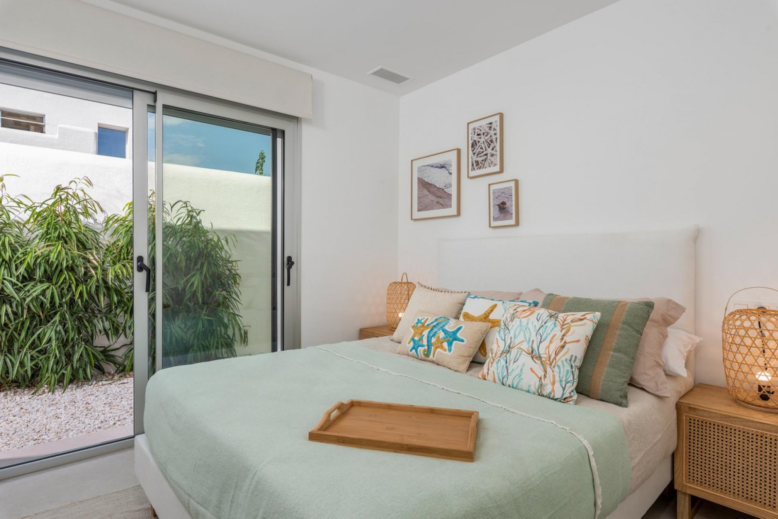 <p>Villa provided with 3 Bedrooms and 2 Bathrooms, private swimming pool and parking space on own plot. </p><p>The residence consists of 11 detache...