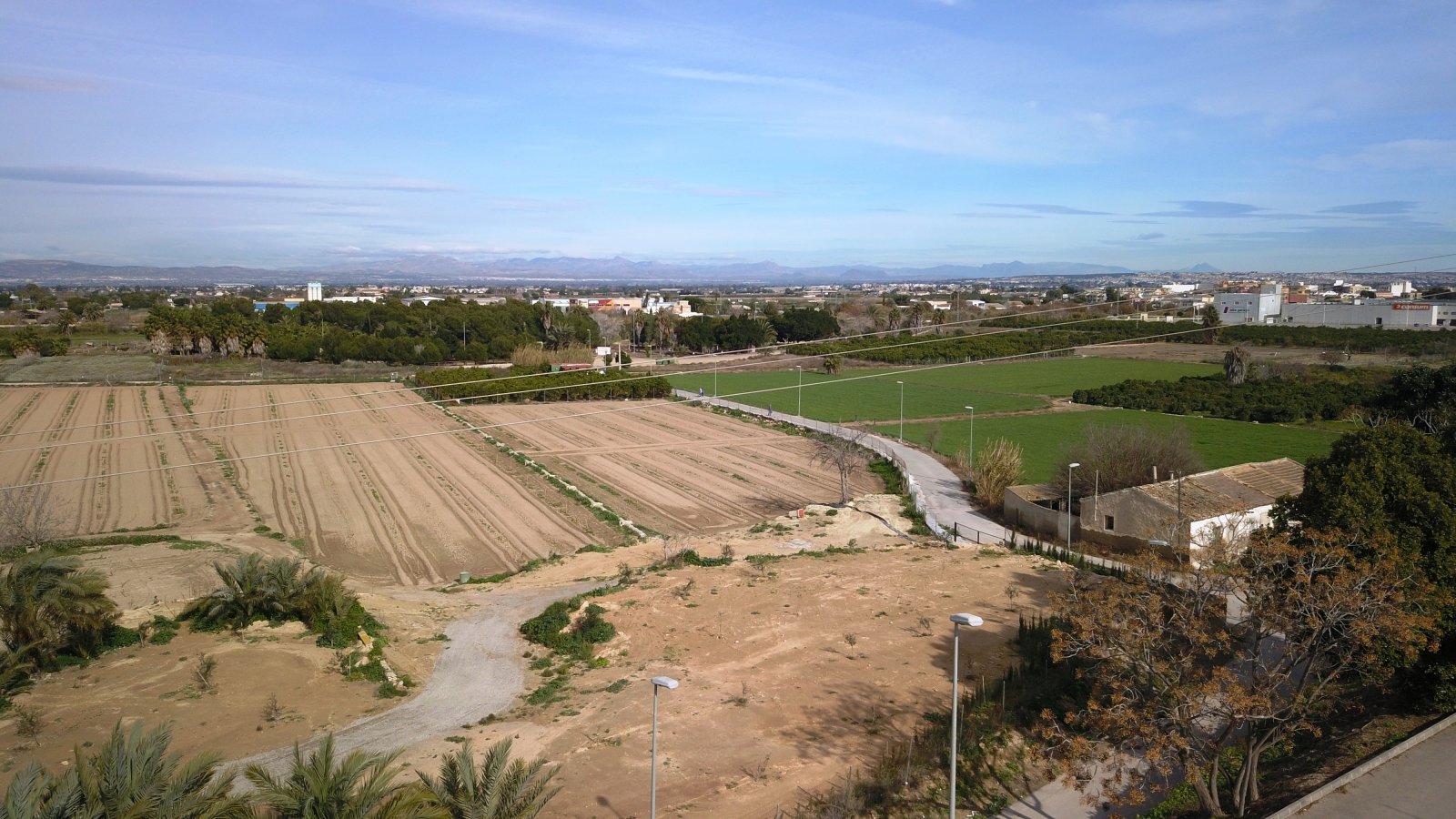   <br />	 This South &amp; North Facing 1.135m2 Plot of Land in Benijofar is located on one of the main high streets through this prolific, bustlin...
