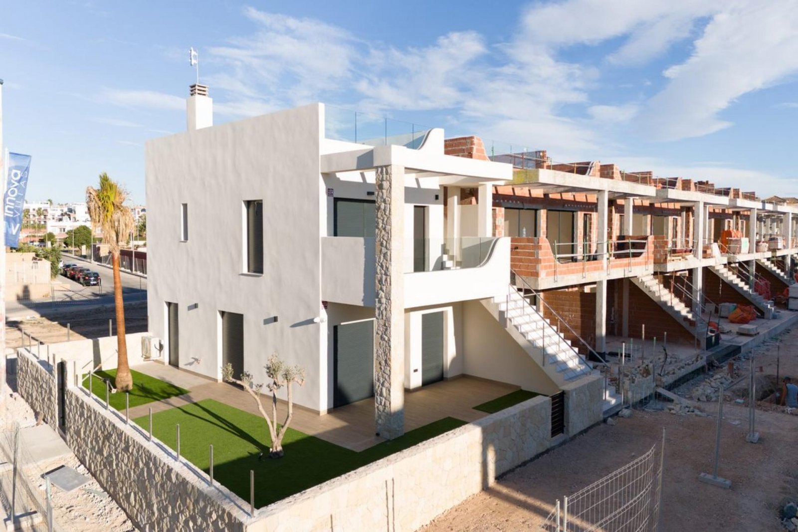 <p>Apartments - solarium provided with 2 Bedrooms and 2 Bathrooms, communal swimming pool and underground parking space. </p><p>Discover these beau...