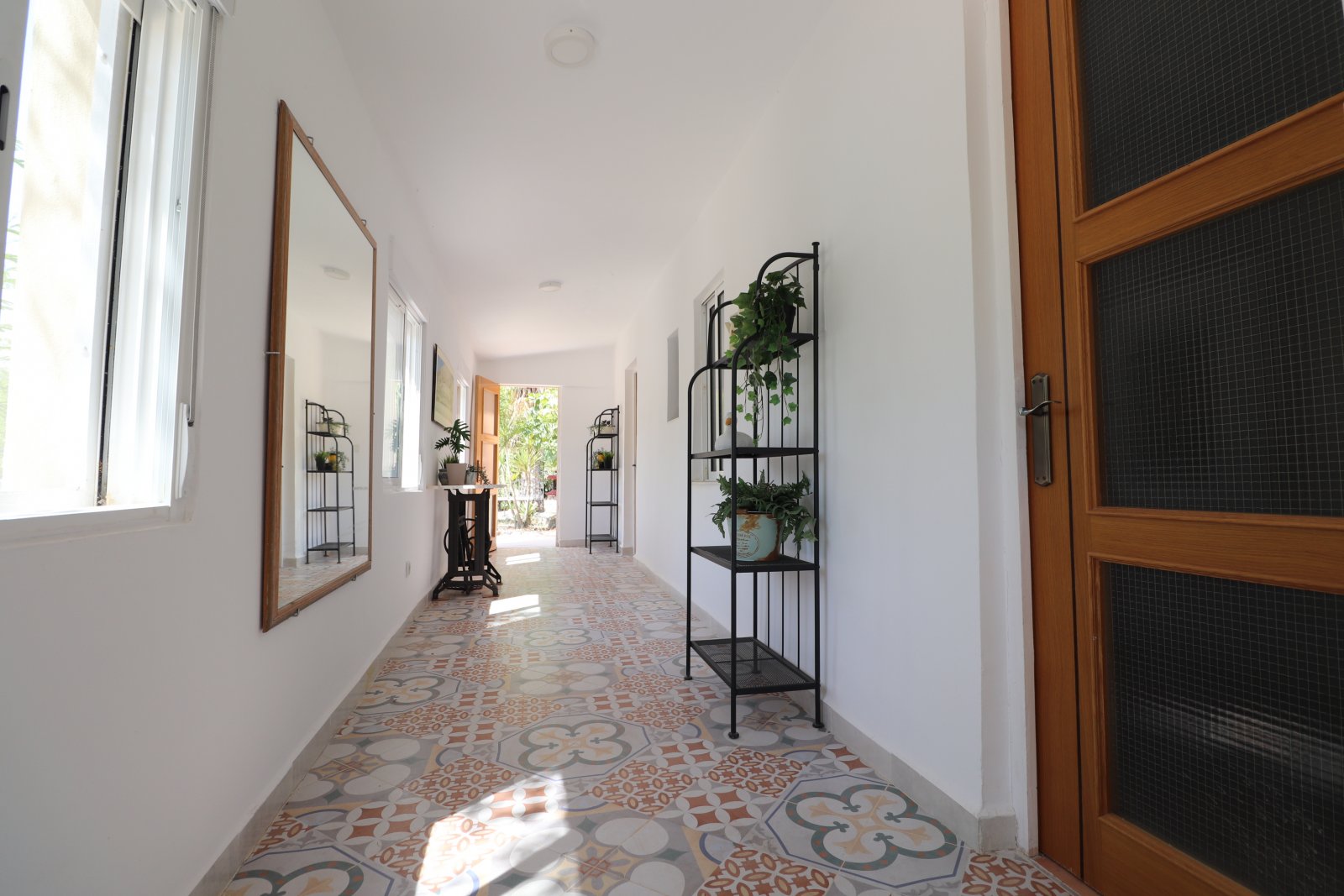   <br />	       This Stunning, Architecturally Designed, Seven Bedroom Country Property in Catral is located in the tranquil Farming Community of t...