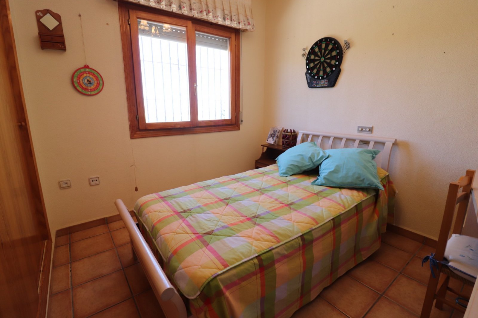   This Character, East Facing, Three Bedroom, Detached Villa in Lomas de la Juliana, a prestigious urbanisation located between the village of Algo...