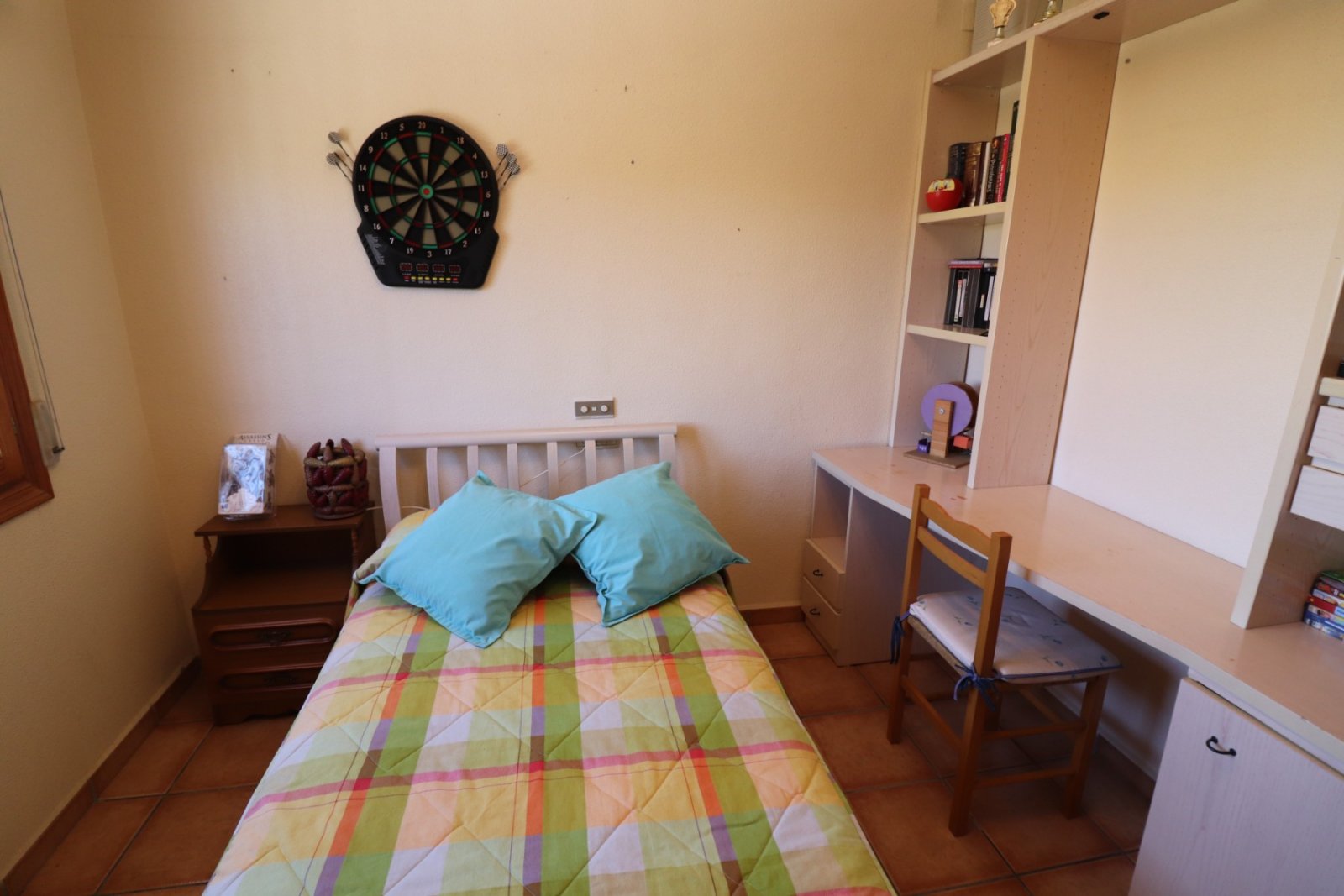   This Character, East Facing, Three Bedroom, Detached Villa in Lomas de la Juliana, a prestigious urbanisation located between the village of Algo...