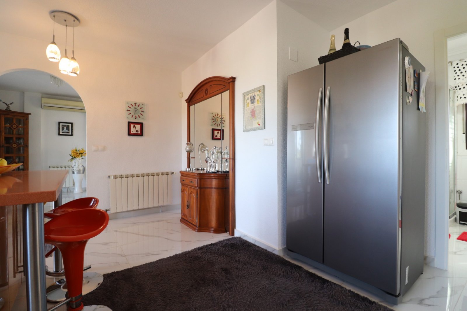   This Remarkable, West Facing, Corner, Five Bedroom Detached Villa in Lomas de La Juliana is located in a prominent position on the Costa Blanca S...