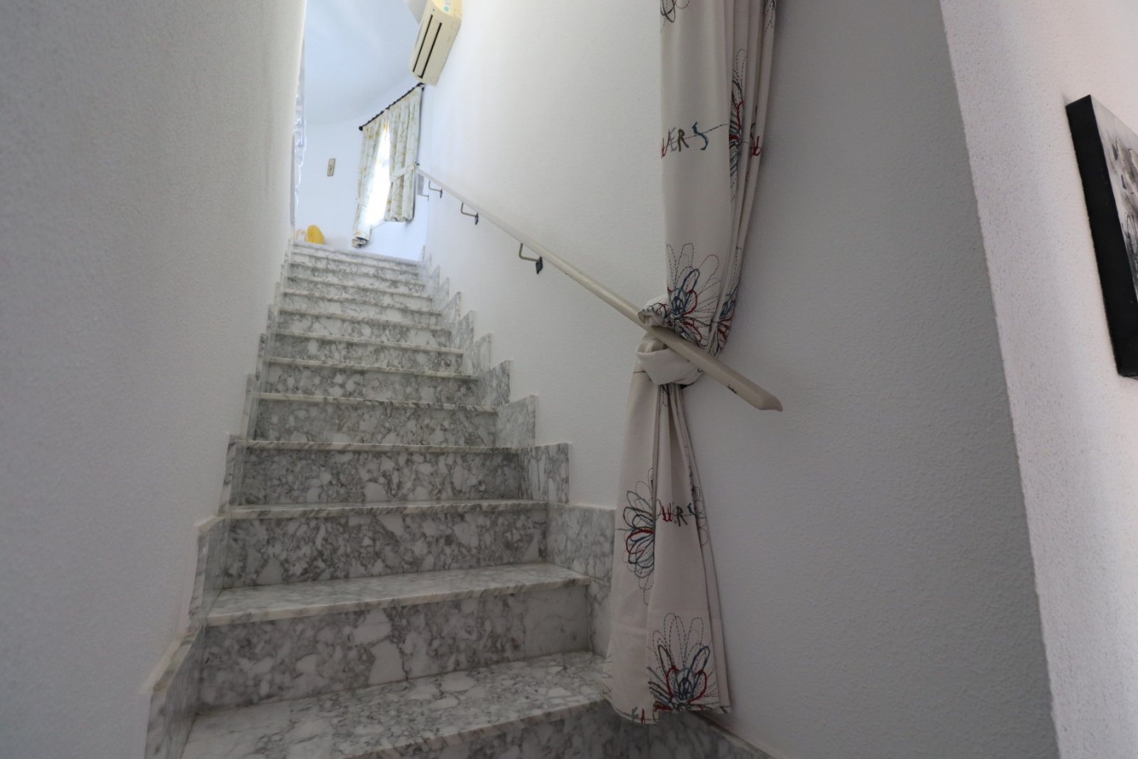   This Remarkable, West Facing, Corner, Five Bedroom Detached Villa in Lomas de La Juliana is located in a prominent position on the Costa Blanca S...