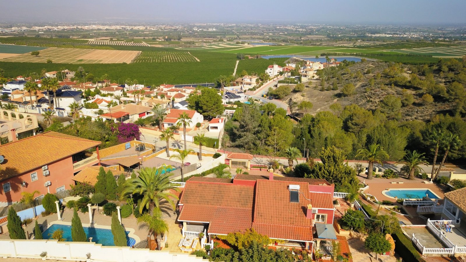   This Incredible, Three Bedroom, Detached Villa in Lomas de la Juliana is located in a prestigious residential area, just a 5-minute drive from Al...