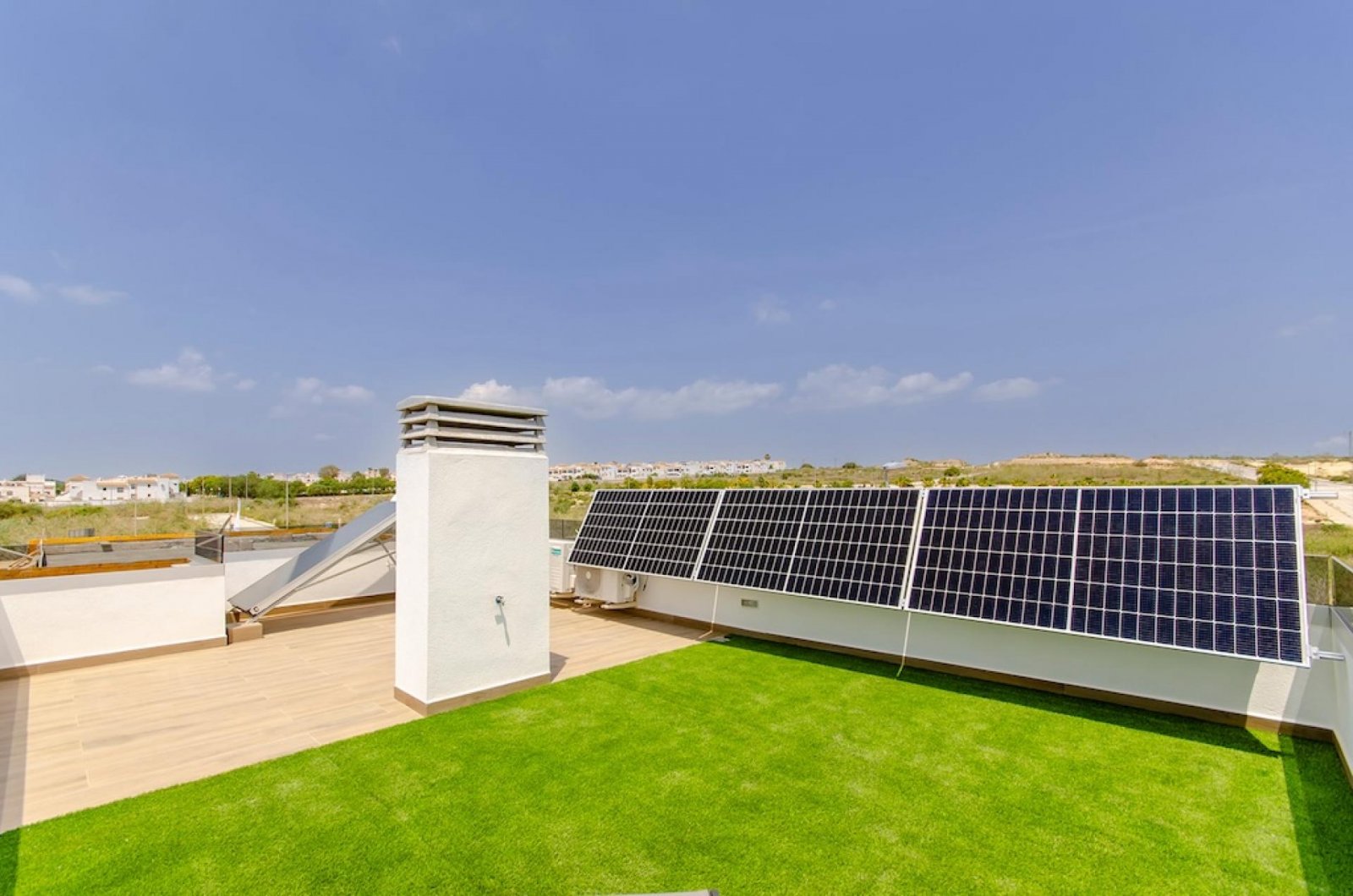 <p>Villa provided with 3 Bedrooms and 3 Bathrooms, private swimming pool and parking space on own plot. </p><p>Modern villas on spacious plots. Loc...