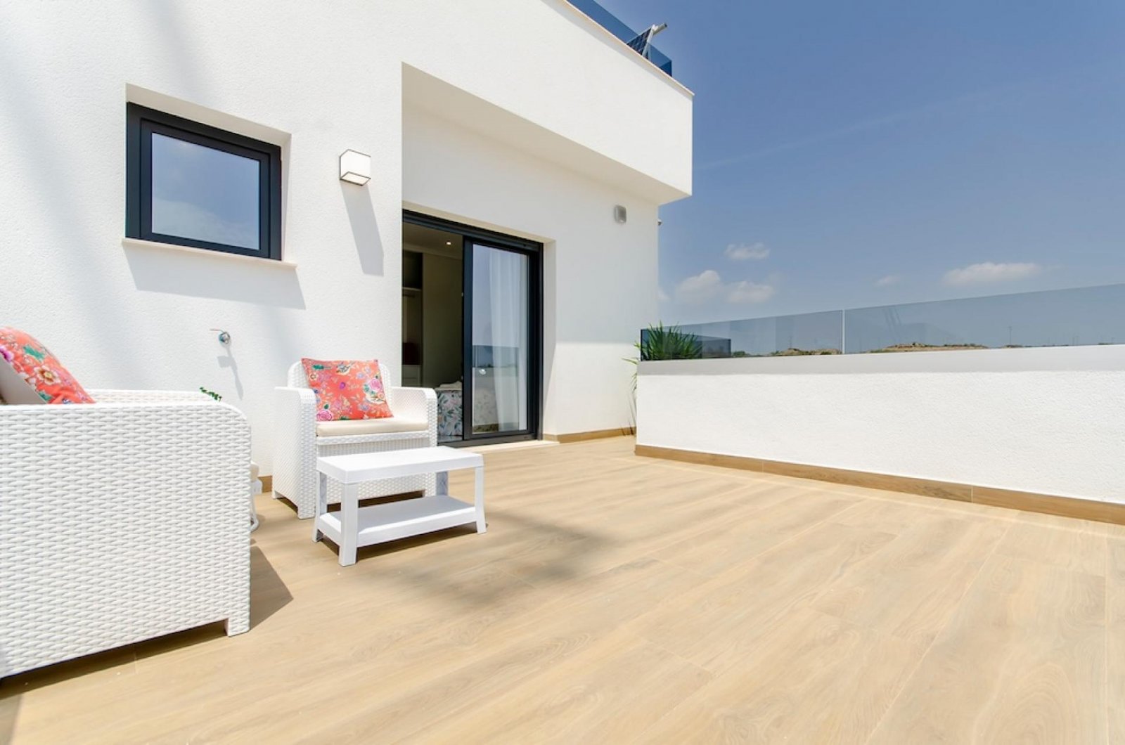 <p>Villa provided with 3 Bedrooms and 3 Bathrooms, private swimming pool and parking space on own plot. </p><p>Modern villas on spacious plots. Loc...