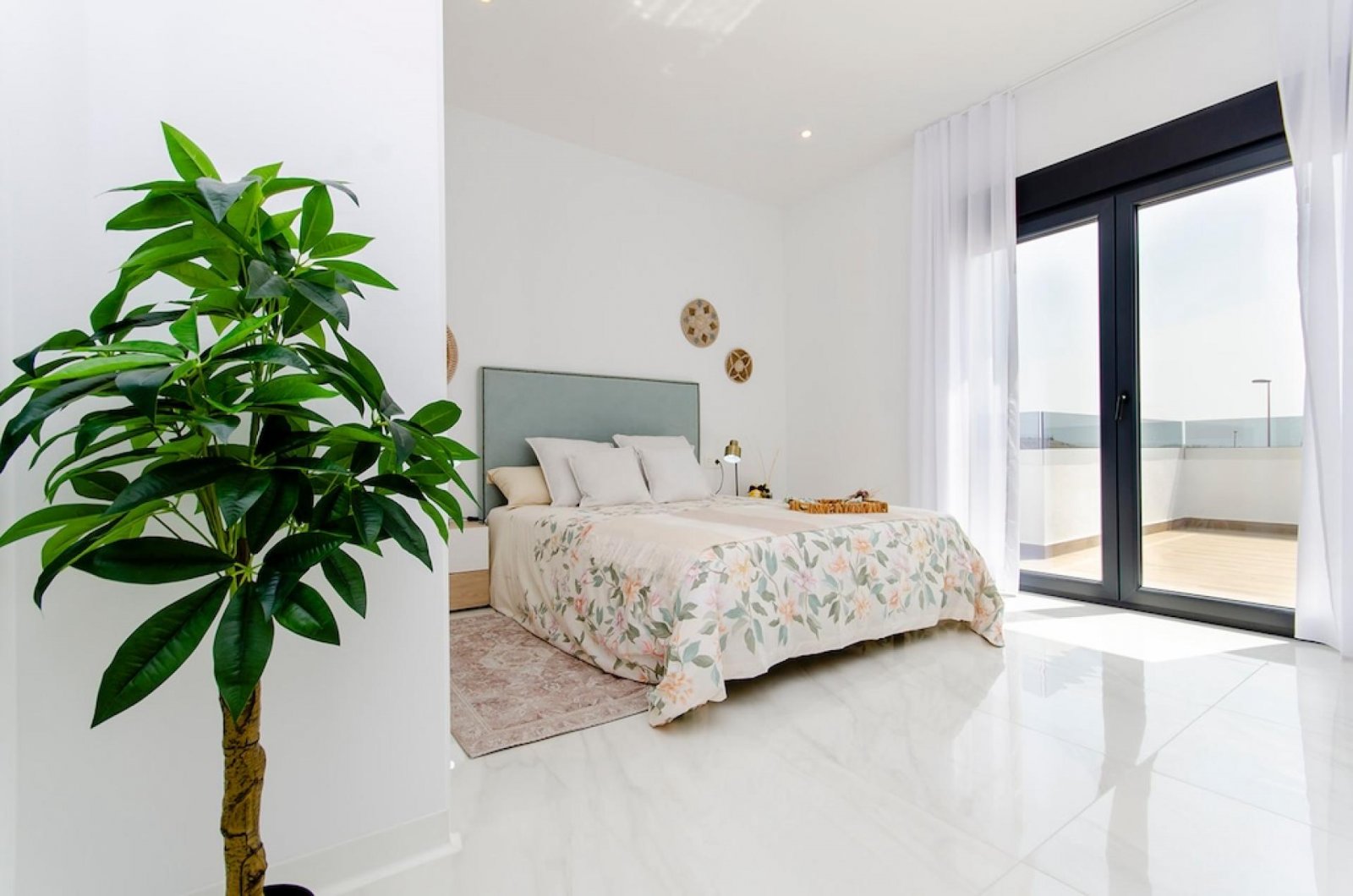 <p>Villa provided with 3 Bedrooms and 3 Bathrooms, private swimming pool and parking space on own plot. </p><p>Modern villas on spacious plots. Loc...