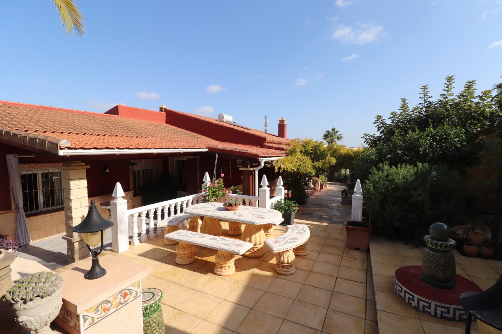   This Incredible, Three Bedroom, Detached Villa in Lomas de la Juliana is located in a prestigious residential area, just a 5-minute drive from Al...