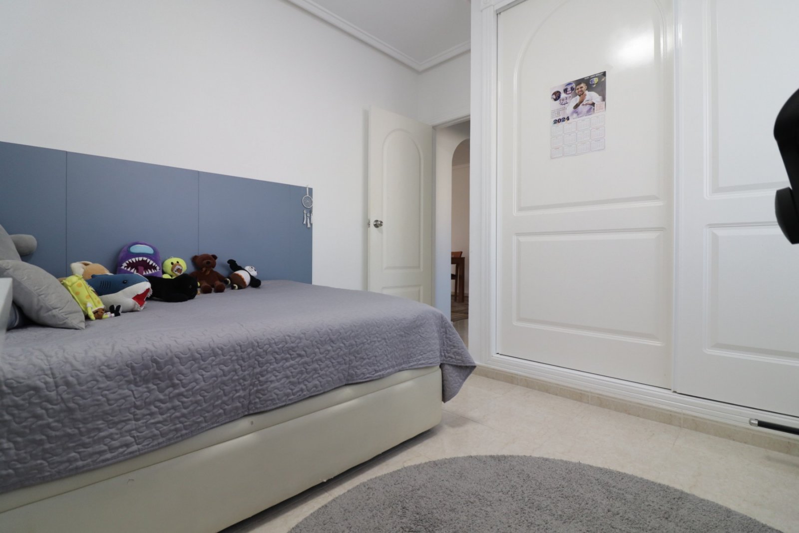   This South Facing, Three Bedroom, Detached Villa in Monte Azul, is located in a peaceful residential area with a bar and restaurant nearby. Just ...
