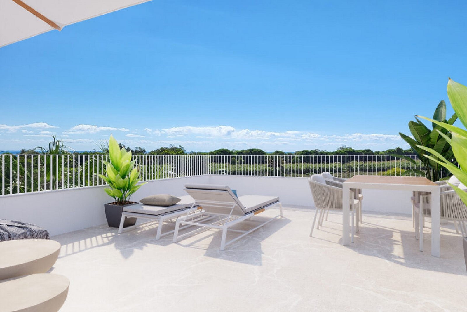 <p>Villa provided with 3 Bedrooms and 3 Bathrooms, private swimming pool and parking space on own plot. </p><p>New private residential complex cons...