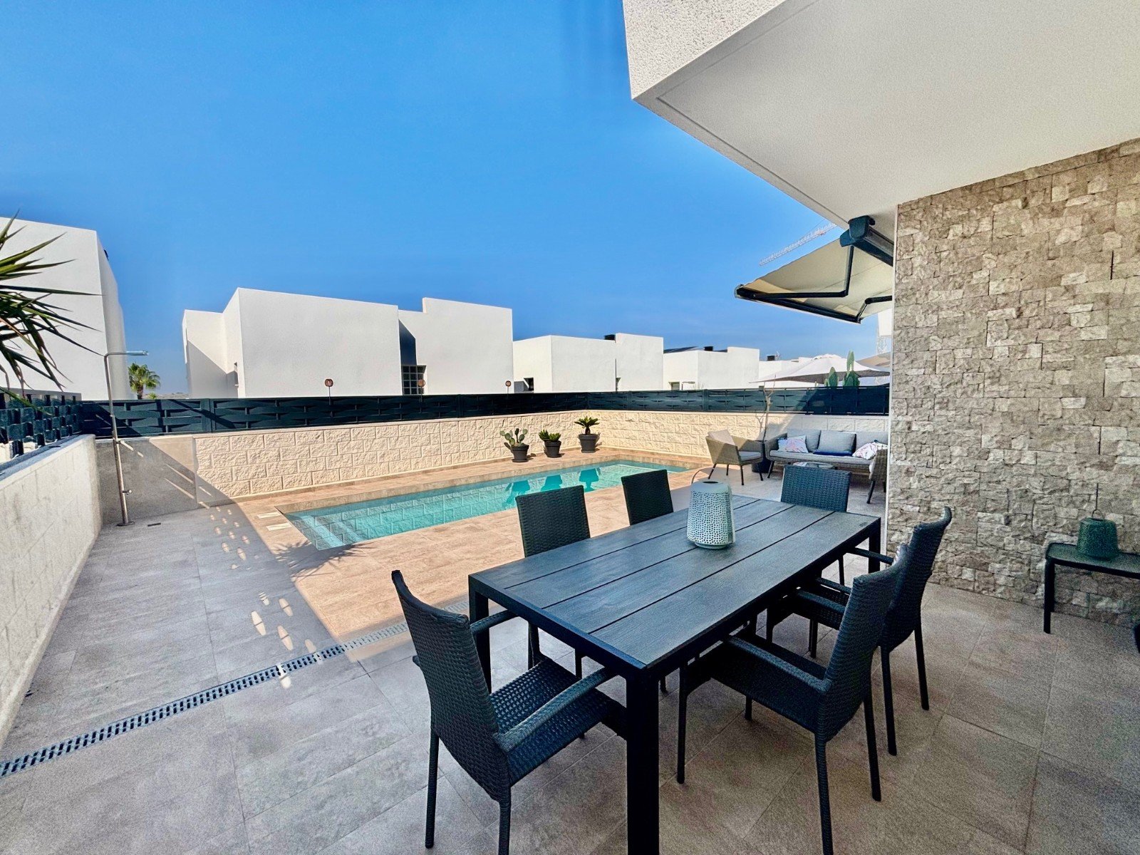   This Modern, East and West Facing, Two Bedroom Detached Villa in Benijofar is located within a highly sought-after area on the Costa Blanca South...
