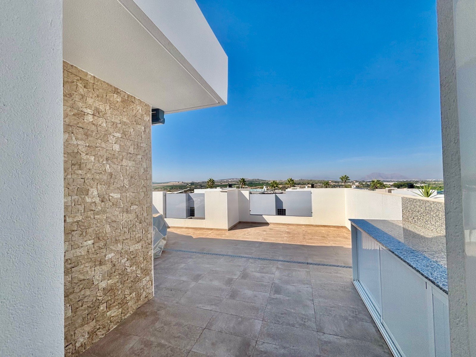   This Modern, East and West Facing, Two Bedroom Detached Villa in Benijofar is located within a highly sought-after area on the Costa Blanca South...