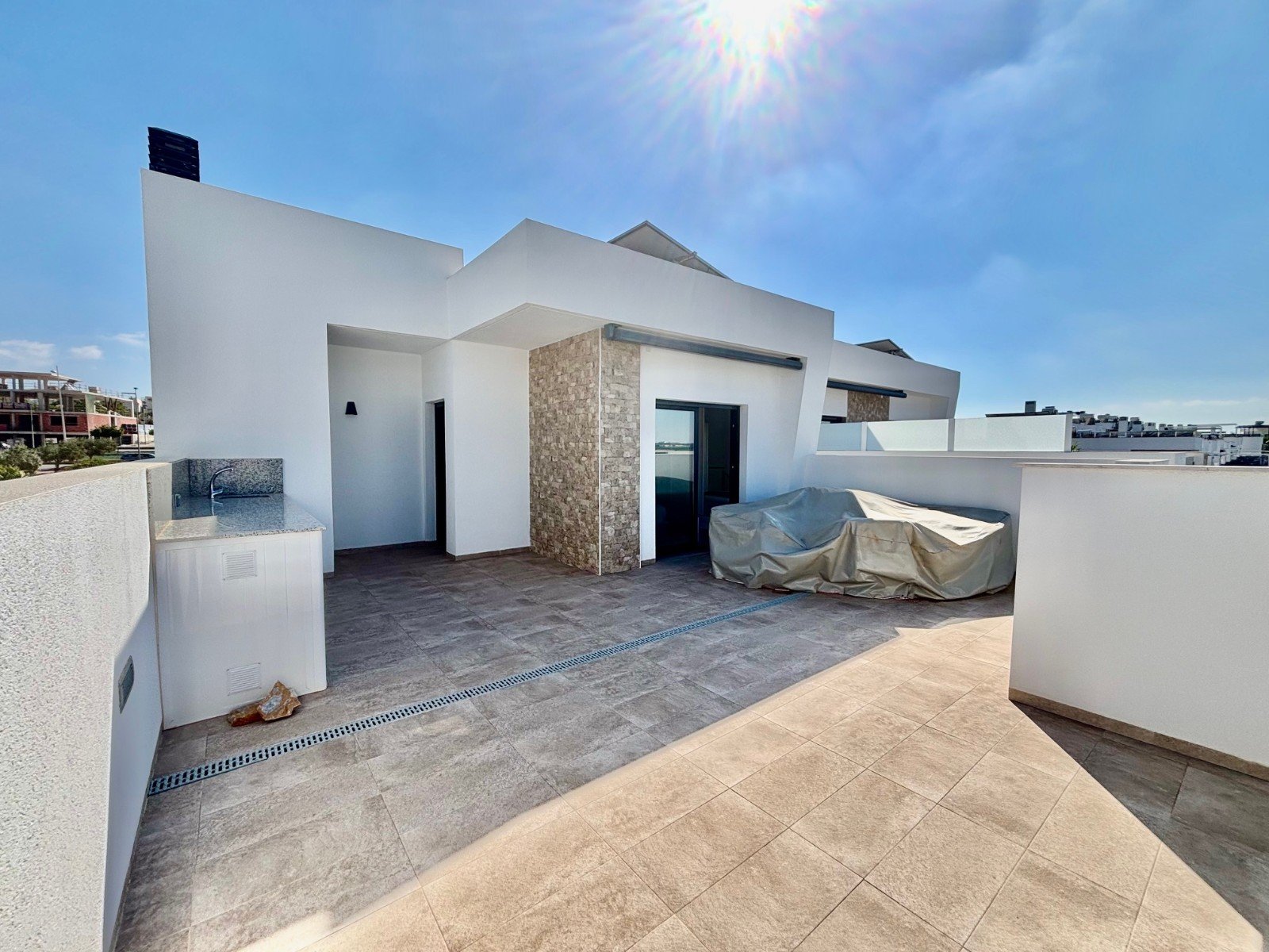   This Modern, East and West Facing, Two Bedroom Detached Villa in Benijofar is located within a highly sought-after area on the Costa Blanca South...