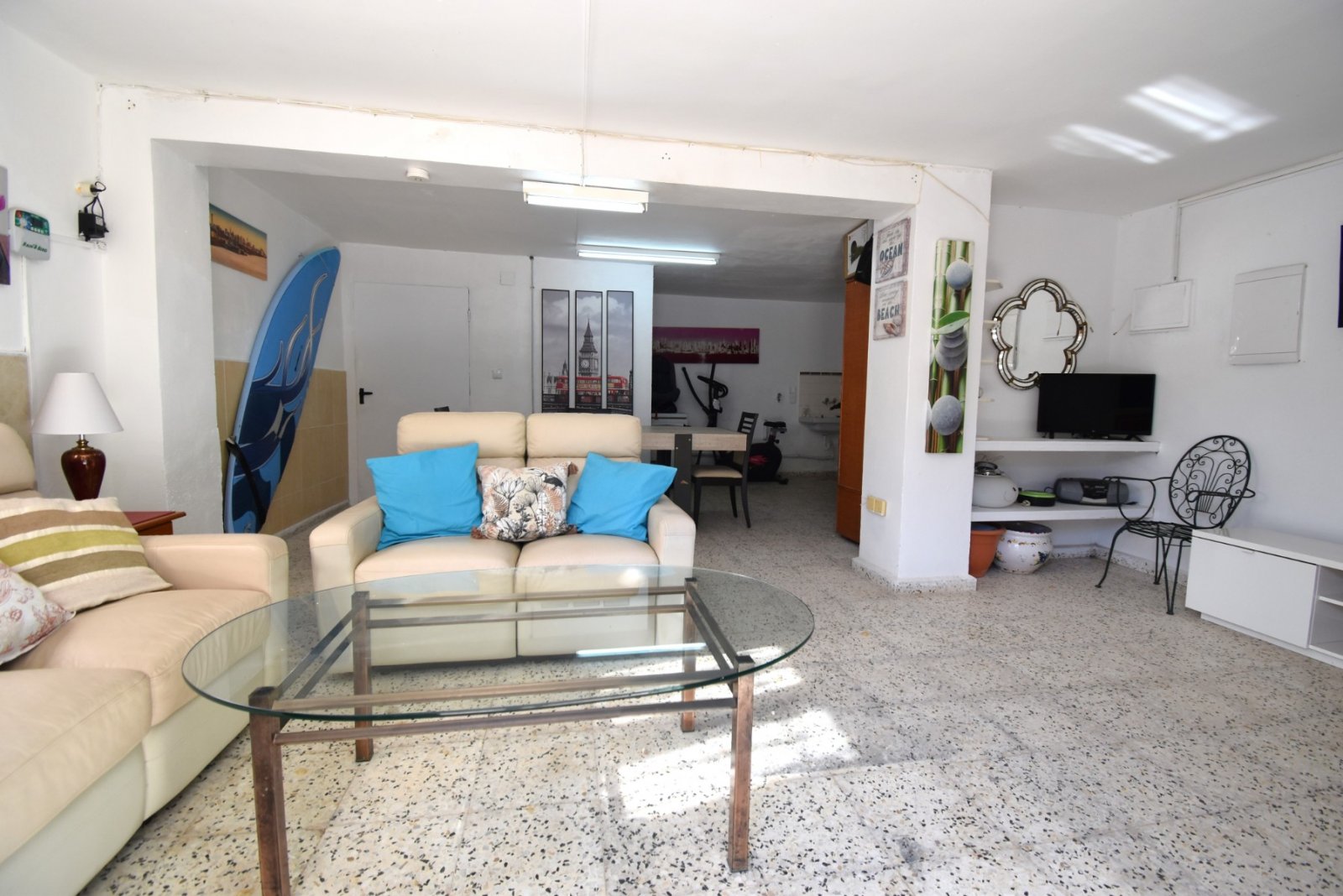   This Four Bedroom South Facing Semi Detached Villa in Los Balcones, is located in a highly desirable area on the Costa Blanca South, within just ...