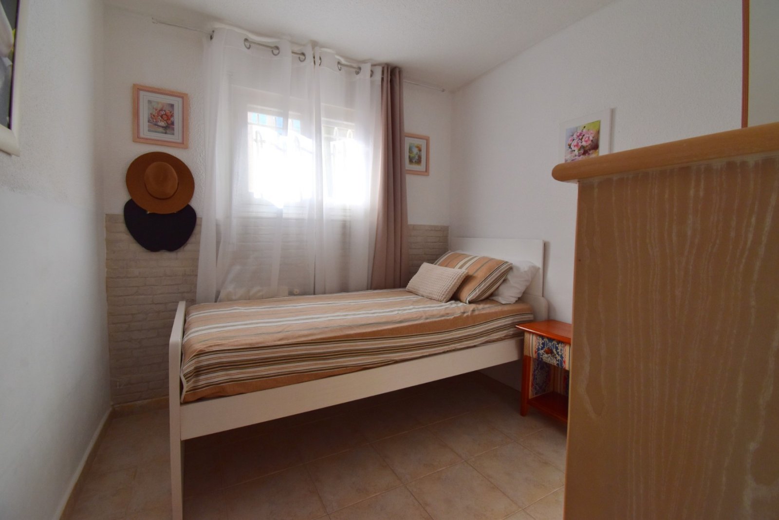   This Four Bedroom South Facing Semi Detached Villa in Los Balcones, is located in a highly desirable area on the Costa Blanca South, within just ...