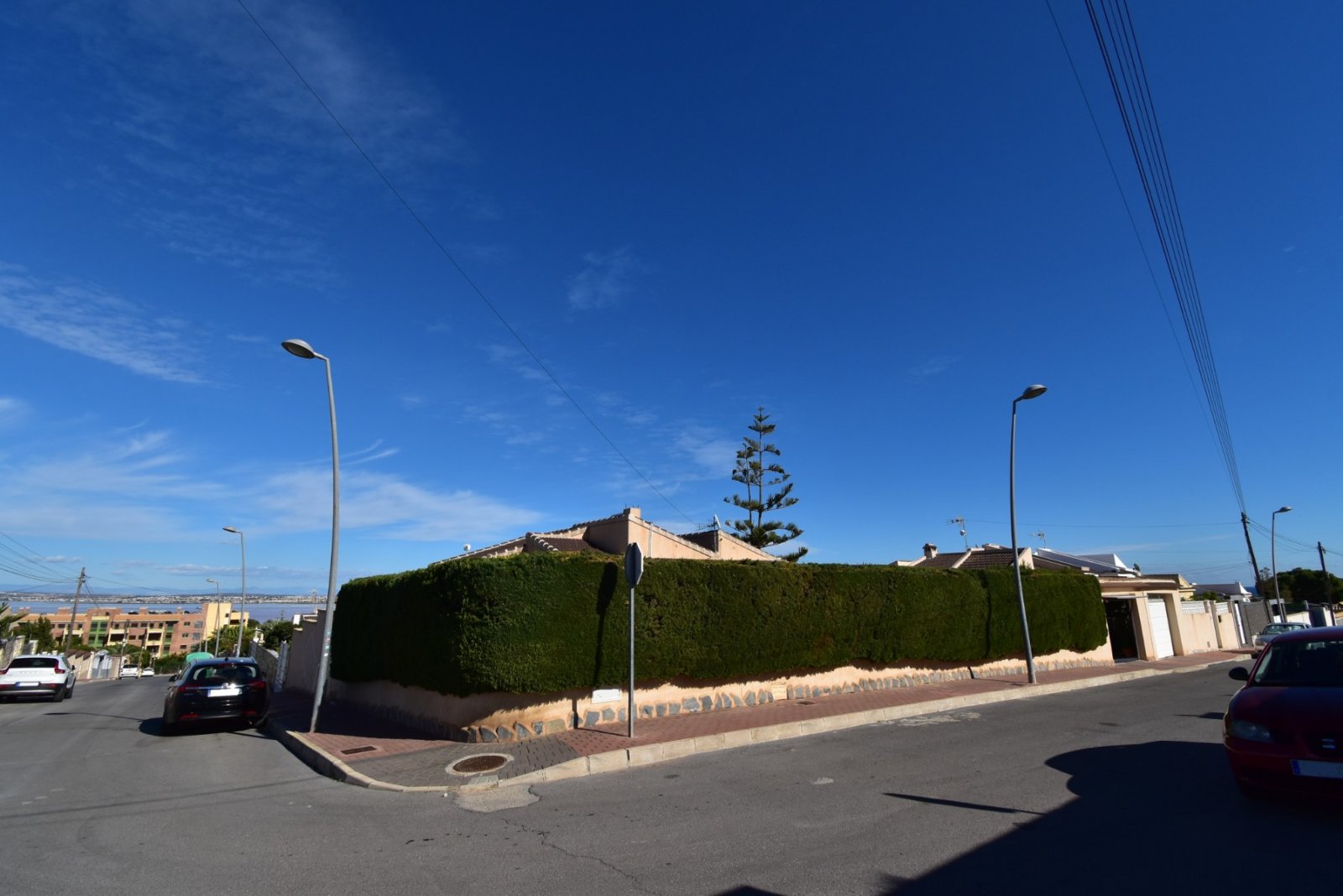   This Four Bedroom South Facing Semi Detached Villa in Los Balcones, is located in a highly desirable area on the Costa Blanca South, within just ...