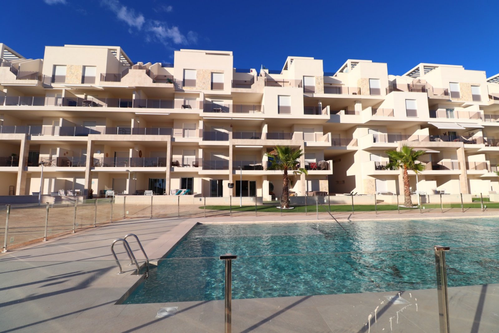   This South Facing Two Bedroom Ground Floor Apartment in Benijofar, is located in a desirable and modern residential area, just a five-minute driv...