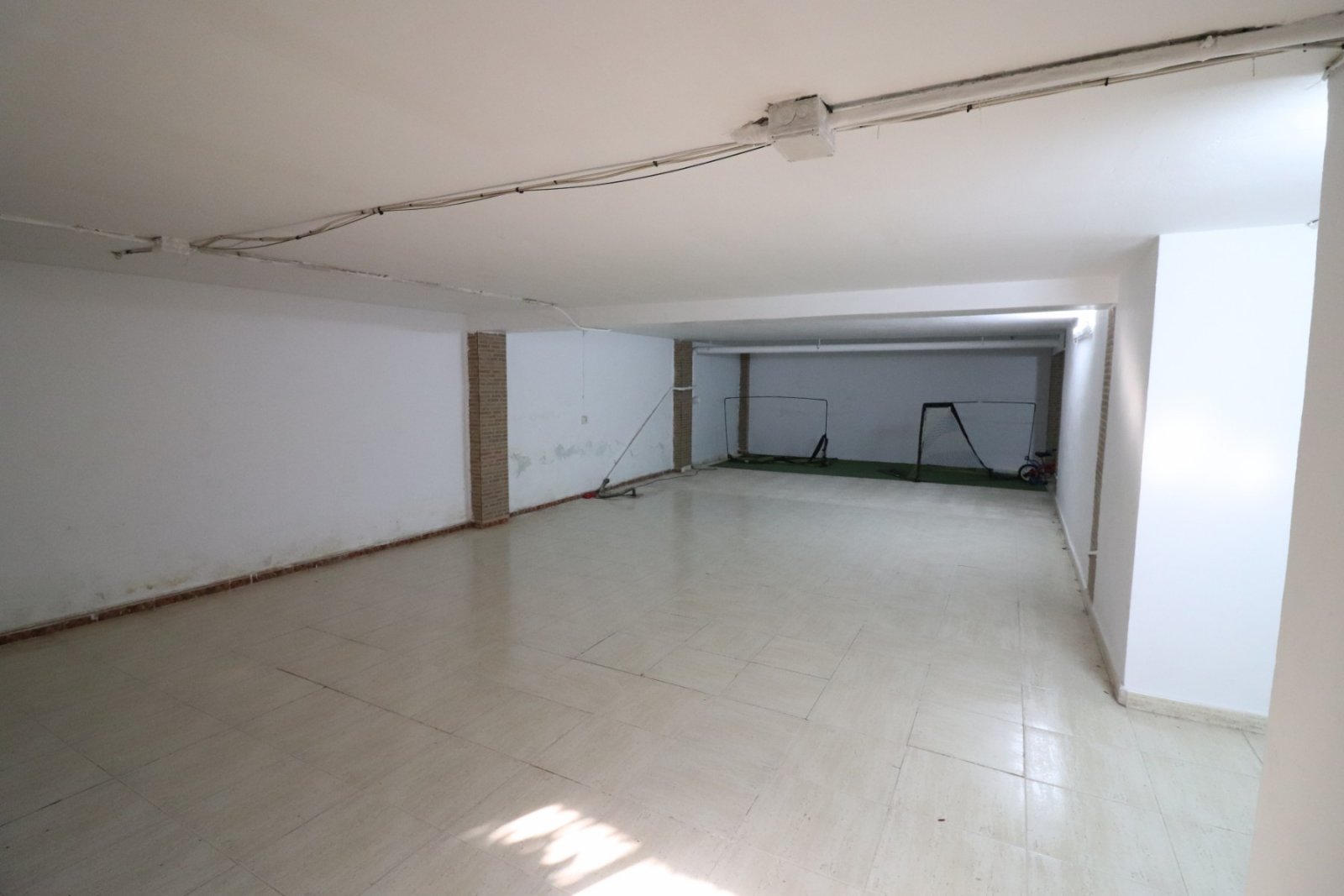   This South Facing, Three Bedroom, Detached Villa in El Saladar, is located in a well-known residential area on the outskirts of Almoradí town, wh...