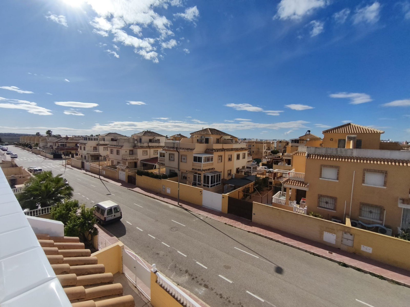   This South West Facing, Three Bedroom, Quad Villa in Lo Marabu, is located on the outskirts of Quesada, just a five minute drive away. La Marques...