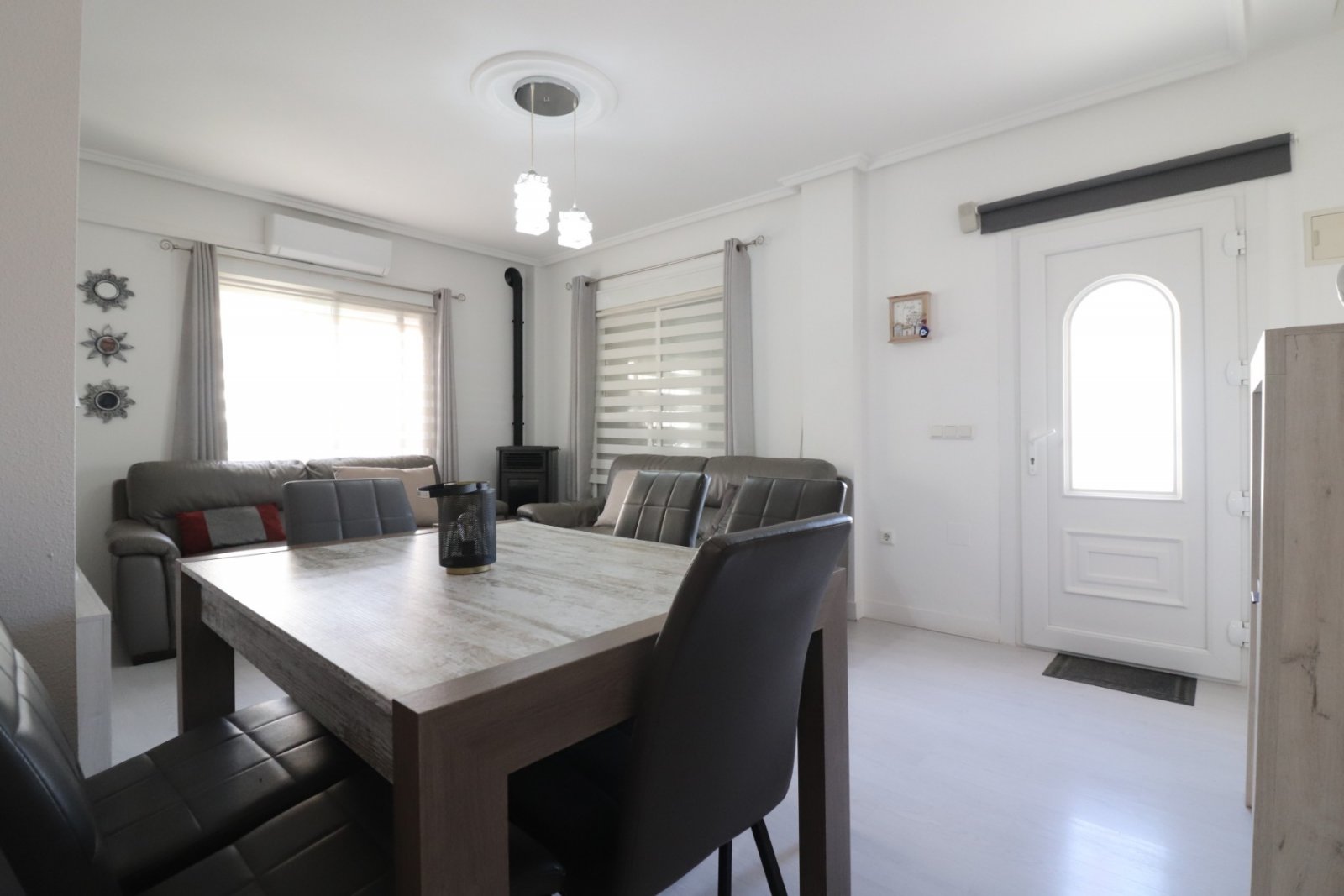  Charming Detached 3-Bedroom Villa in a Prime Location in Ciudad Quesada