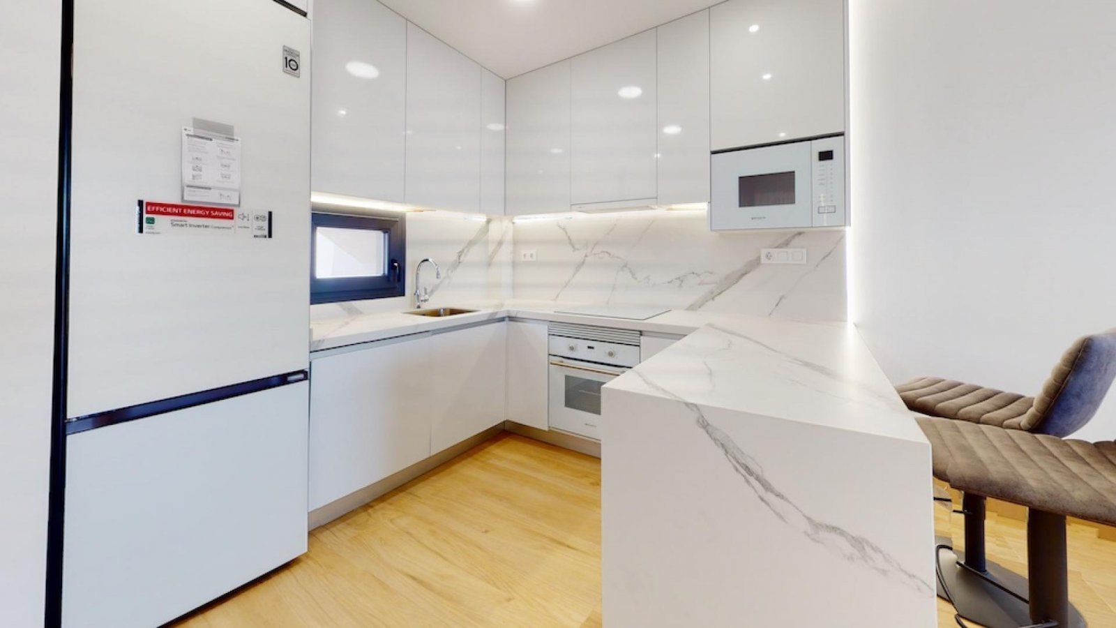 <p>Apartment with garden provided with 2 Bedrooms and 2 Bathrooms, communal swimming pool and optional underground parking space. </p><p>Modern apa...
