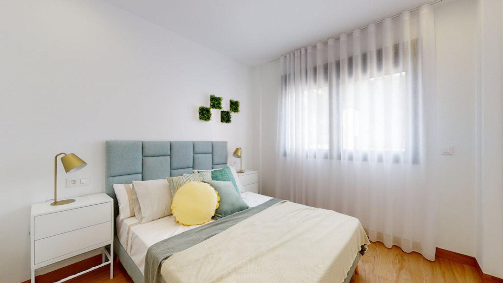 <p>Apartment with garden provided with 2 Bedrooms and 2 Bathrooms, communal swimming pool and optional underground parking space. </p><p>Modern apa...