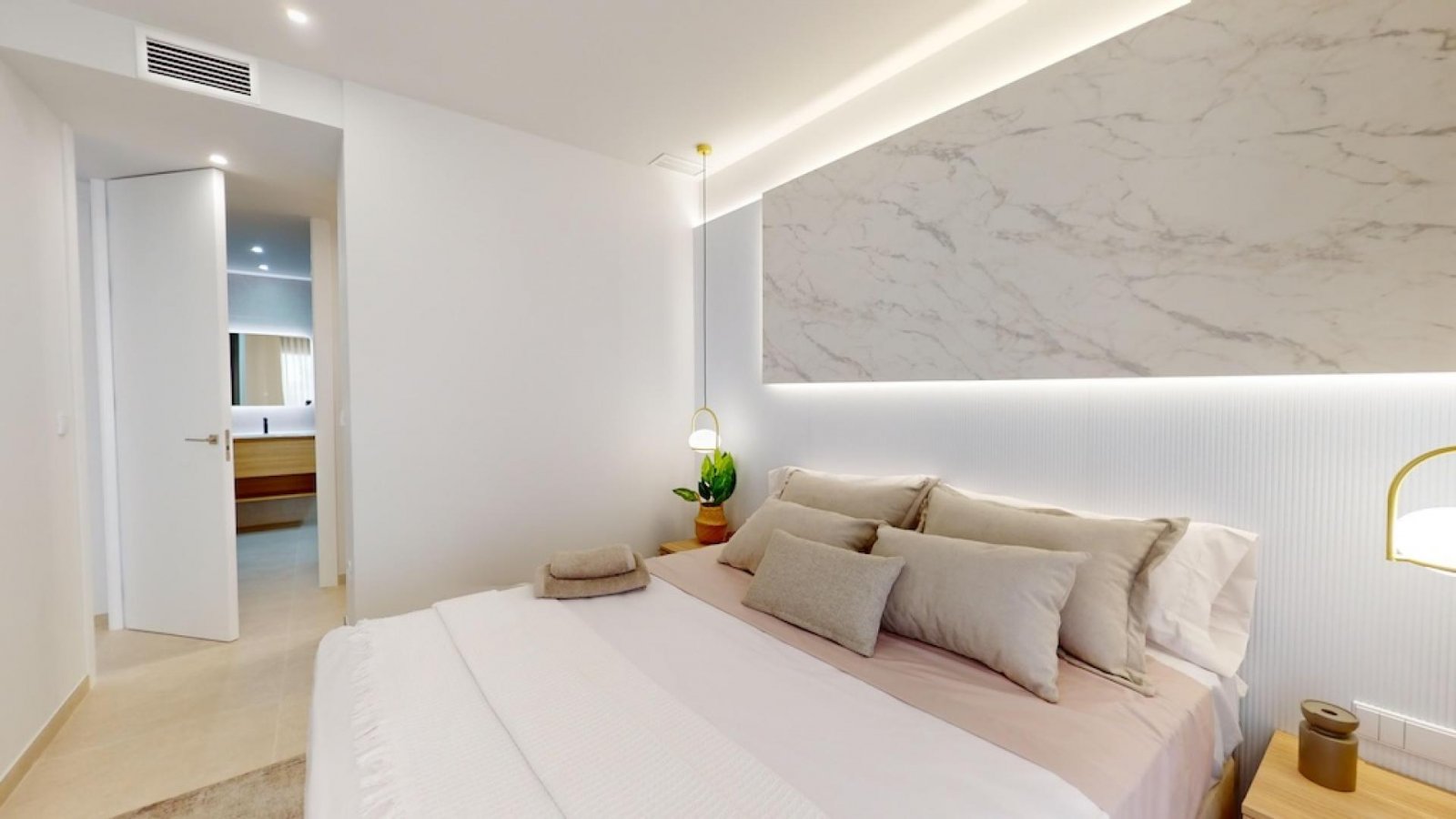 Exklusives Apartment mit Terrasse, Pool und Tiefgaragenstellplatz